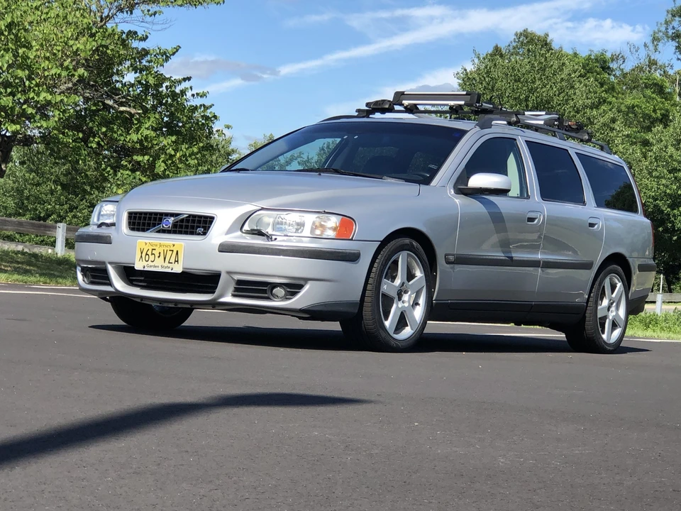 2004 Volvo V70 R 2nd Gen - Image 3 of 31