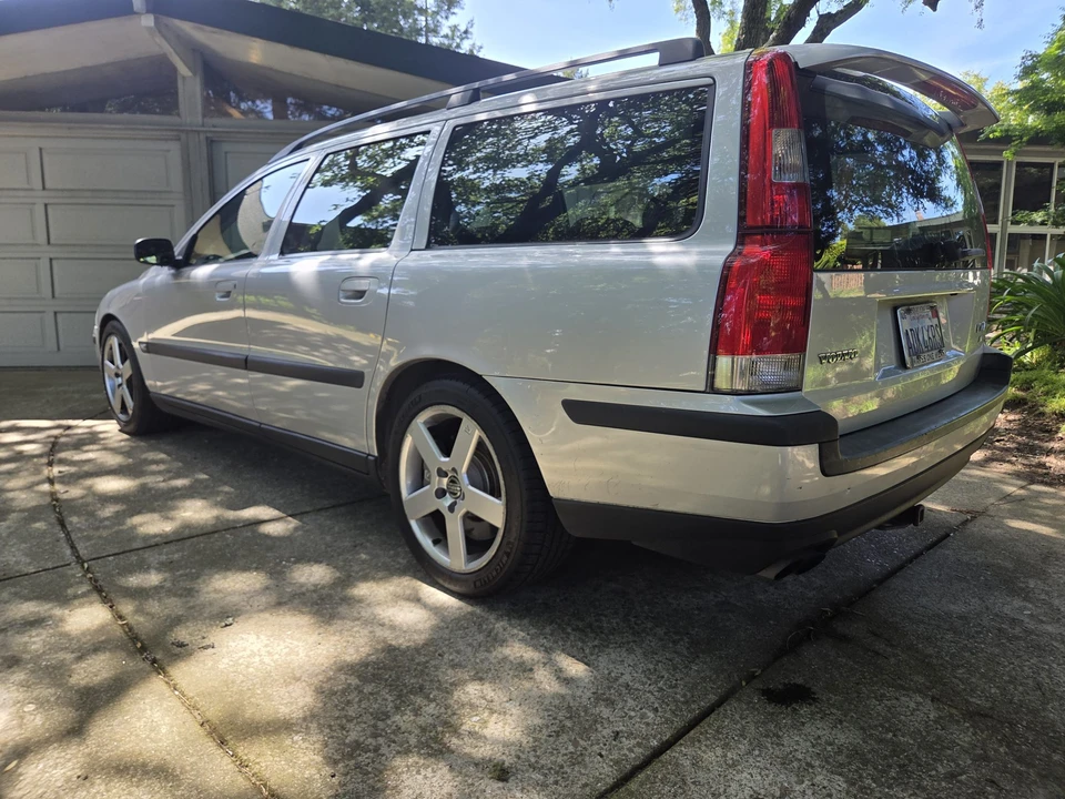2004 Volvo V70 R 2nd Gen - Image 12 of 31