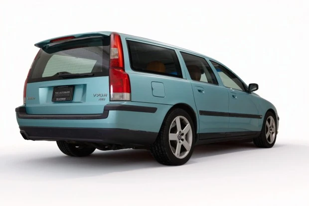 2004 Volvo V70 2nd Gen - Image 2 of 7