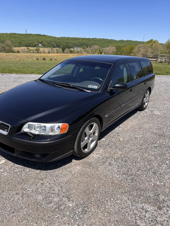 2004 Volvo V70 R 2nd Gen - Image 9 of 31