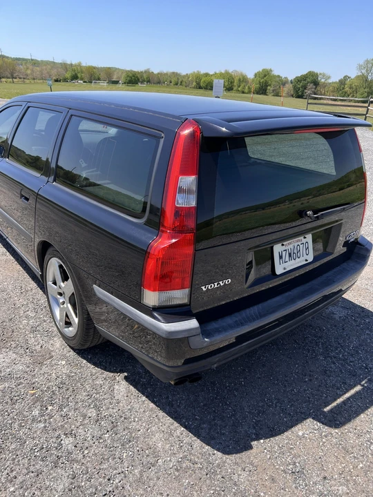 2004 Volvo V70 R 2nd Gen - Image 13 of 31