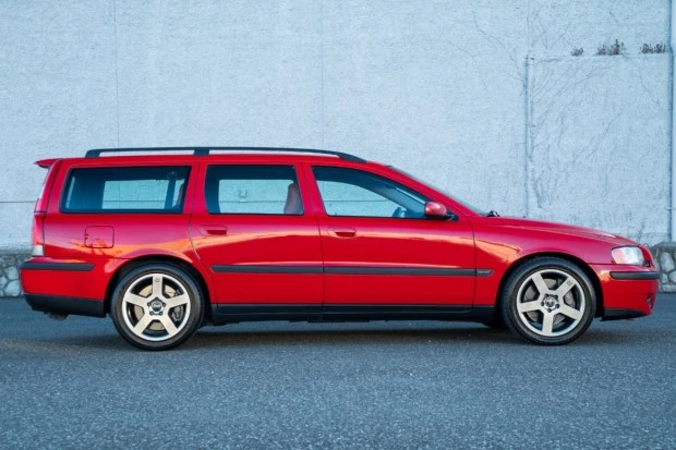 2004 Volvo V70 2nd Gen - Image 3 of 7