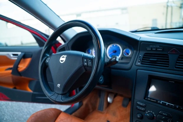 2004 Volvo V70 2nd Gen - Image 5 of 7