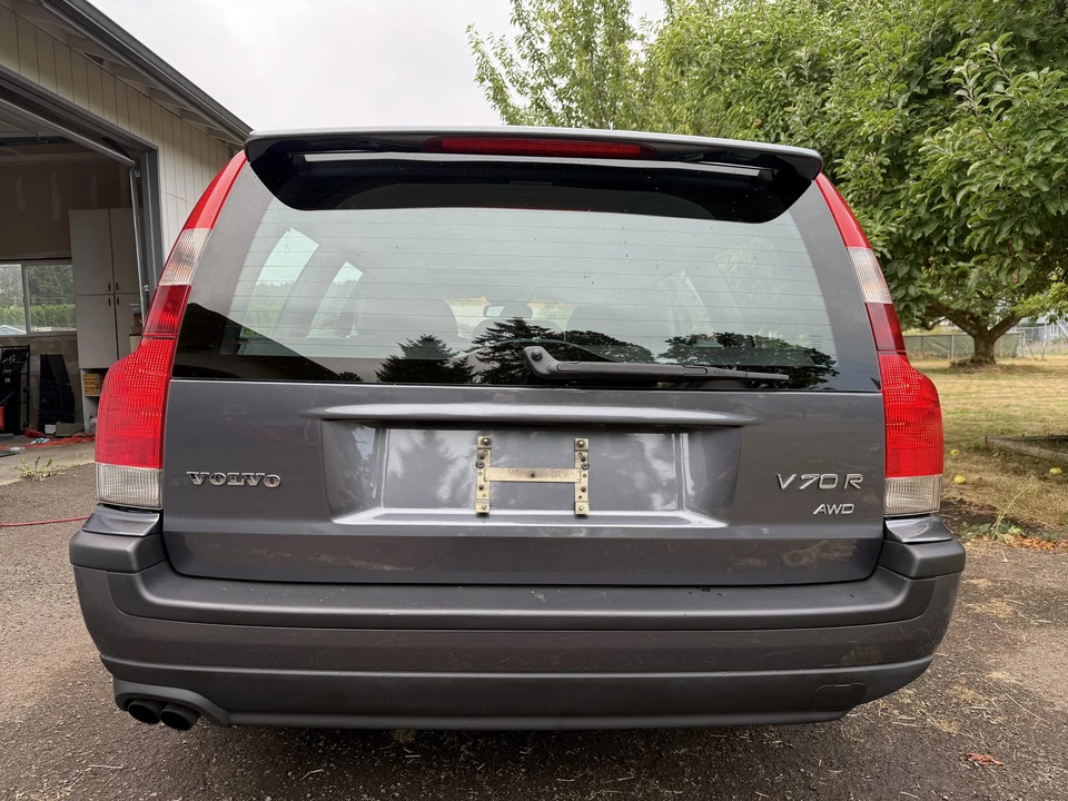 2004 Volvo V70 R 2nd Gen - Image 12 of 31