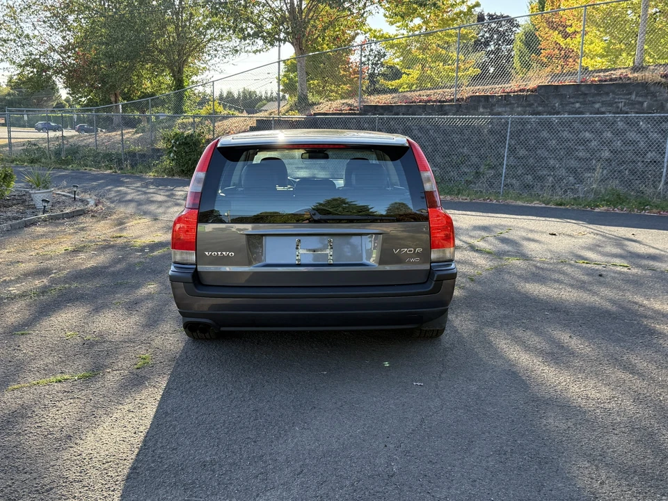 2004 Volvo V70 R 2nd Gen - Image 5 of 31