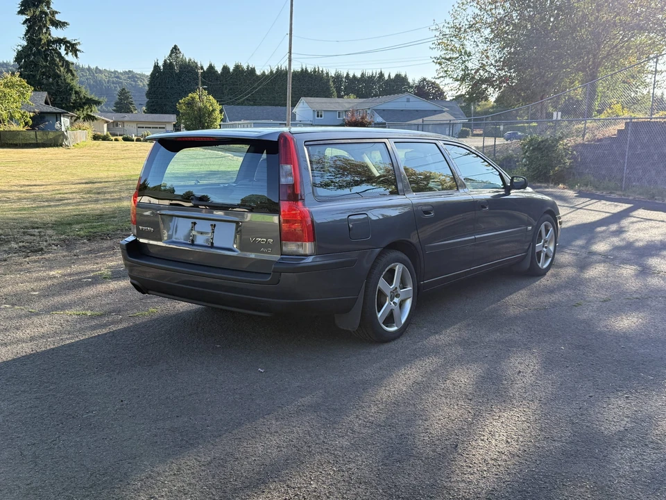 2004 Volvo V70 R 2nd Gen - Image 6 of 31