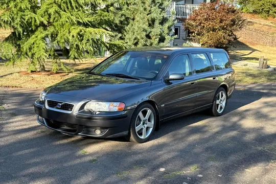 2004 Volvo V70R 6-Speed