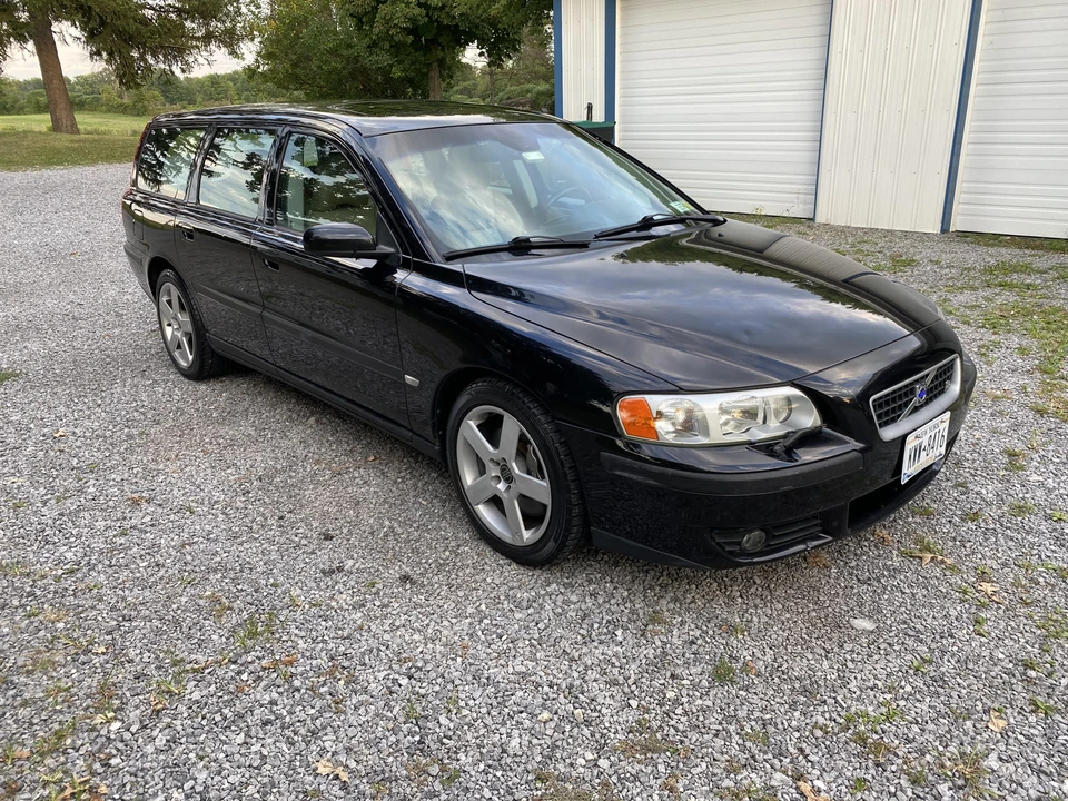 2004 Volvo V70 R 2nd Gen - Image 14 of 31