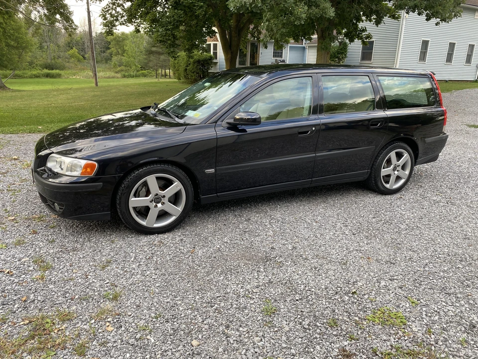 2004 Volvo V70 R 2nd Gen - Image 8 of 31