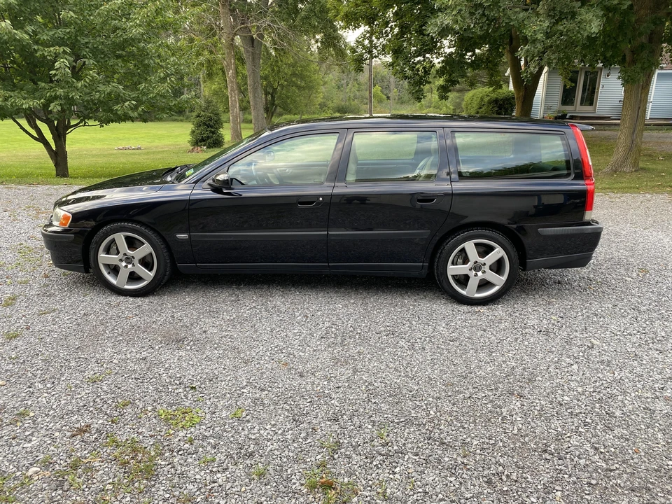 2004 Volvo V70 R 2nd Gen - Image 10 of 31