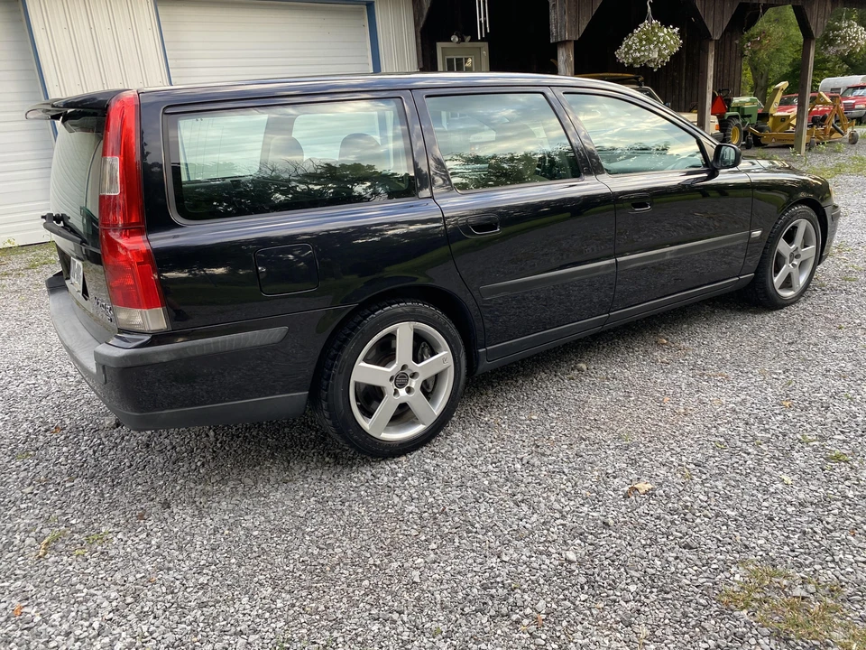 2004 Volvo V70 R 2nd Gen - Image 12 of 31