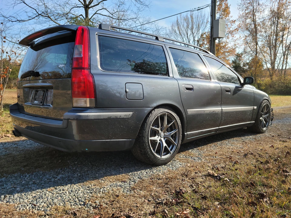 2004 Volvo V70 R 2nd Gen - Image 15 of 31