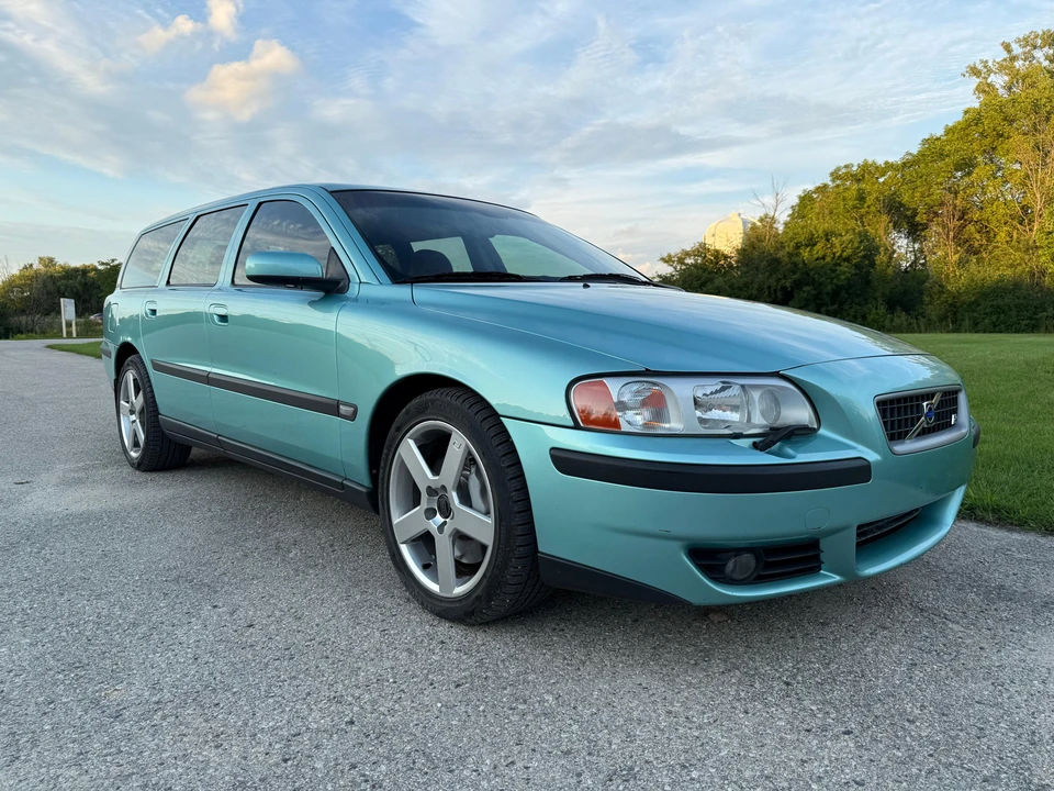 2004 Volvo V70 R 2nd Gen - Image 13 of 31