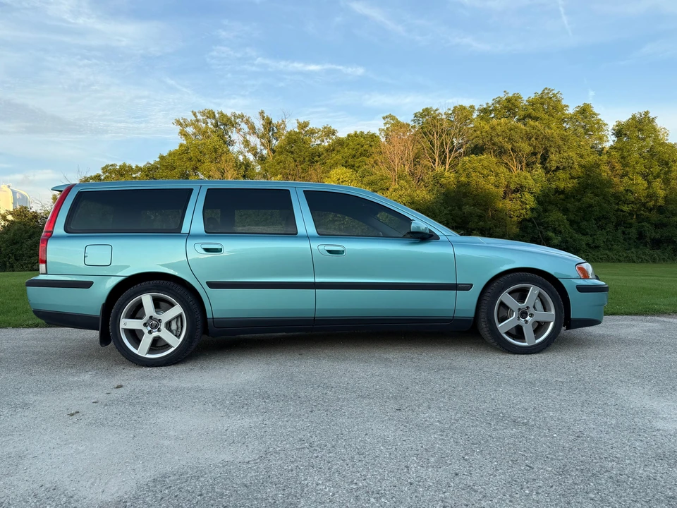 2004 Volvo V70 R 2nd Gen - Image 12 of 31