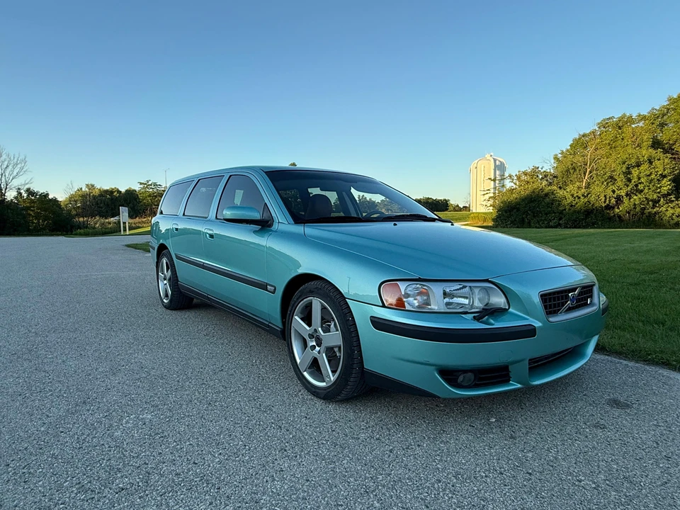 2004 Volvo V70 R 2nd Gen - Image 14 of 31