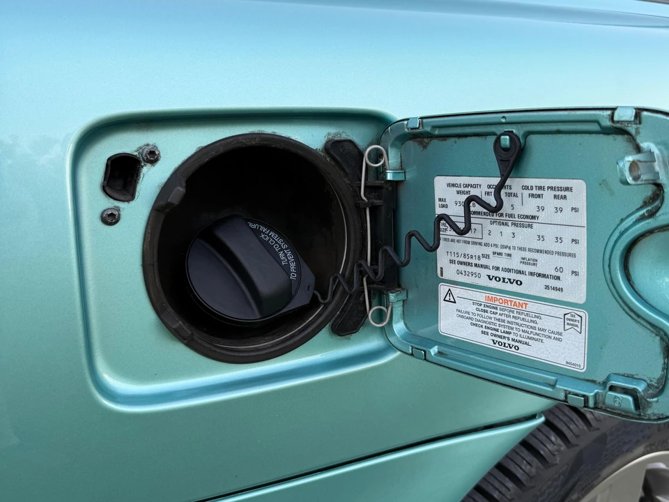 2004 Volvo V70 R 2nd Gen - Image 29 of 31