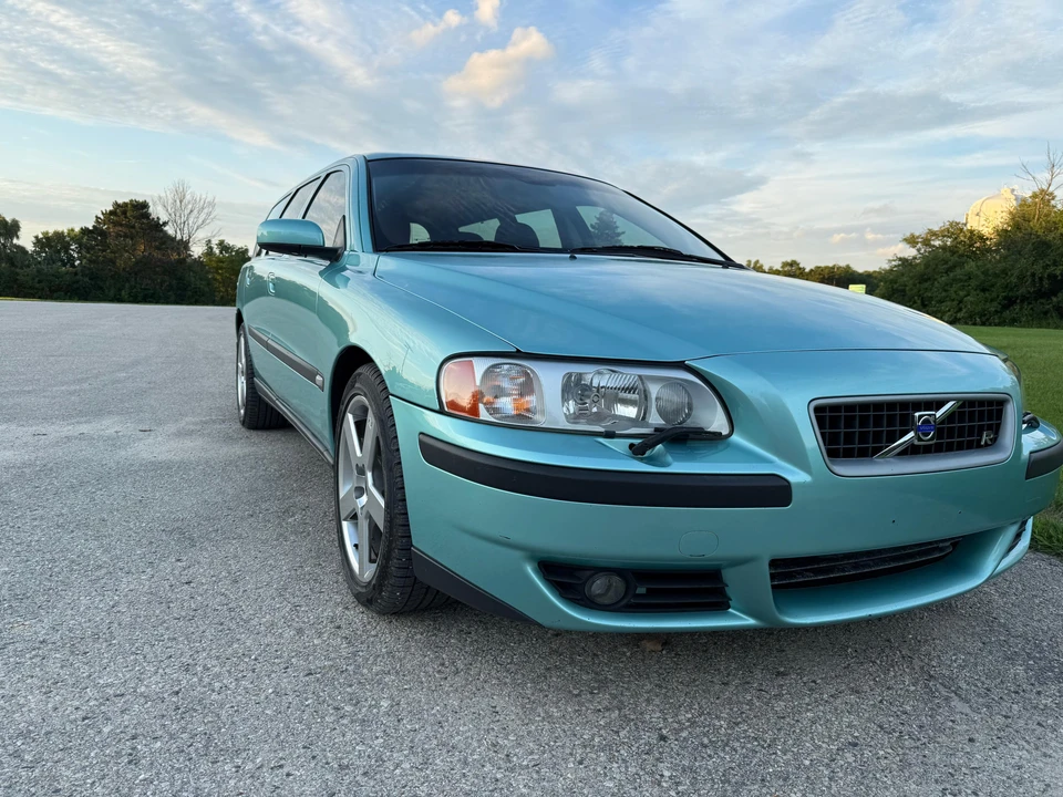 2004 Volvo V70 R 2nd Gen - Image 15 of 31