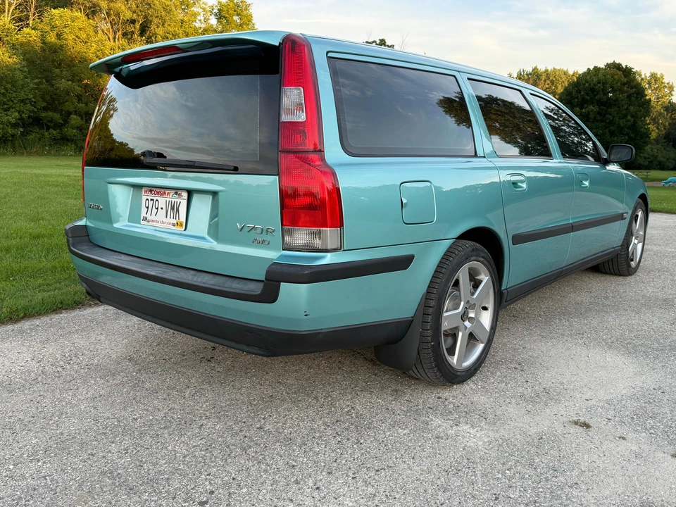 2004 Volvo V70 R 2nd Gen - Image 10 of 31