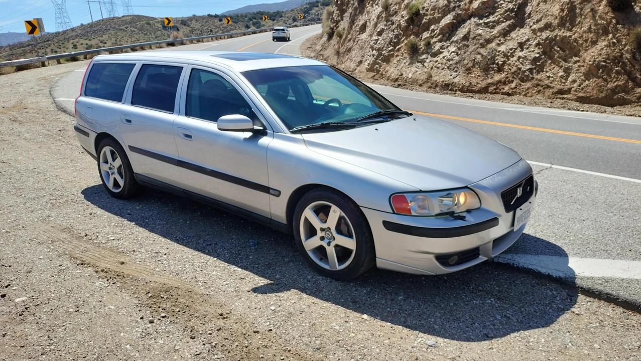 2004 Volvo V70 R 2nd Gen - Image 11 of 31