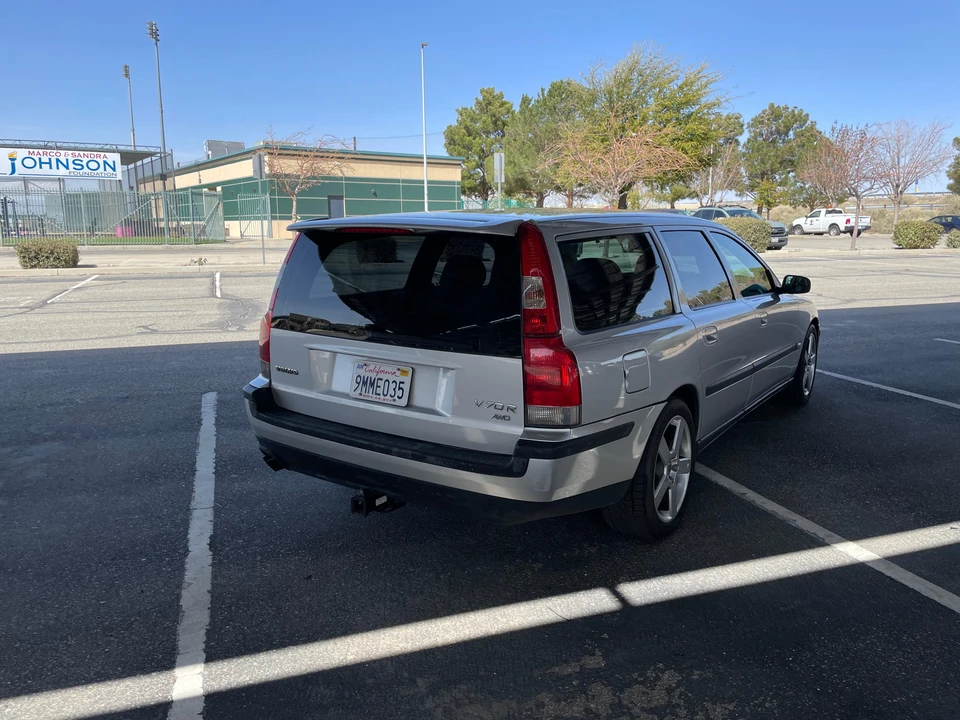 2004 Volvo V70 R 2nd Gen - Image 18 of 31