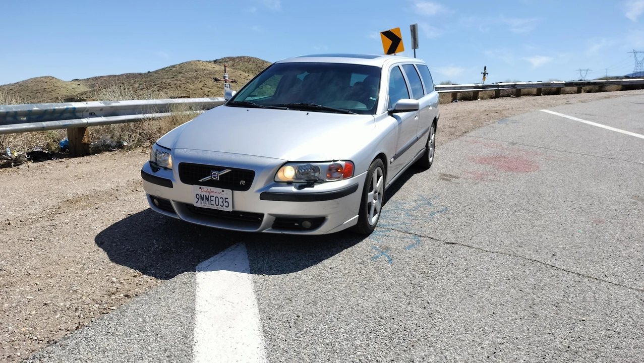 2004 Volvo V70 R 2nd Gen - Image 6 of 31