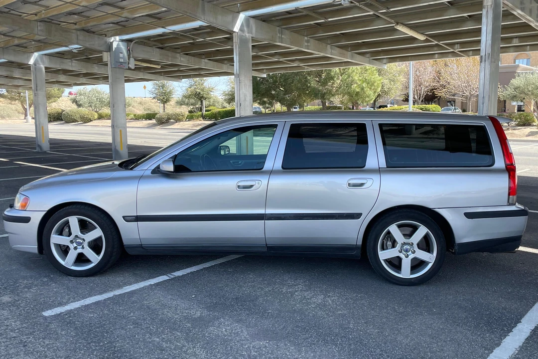 2004 Volvo V70 R 2nd Gen - Image 3 of 31