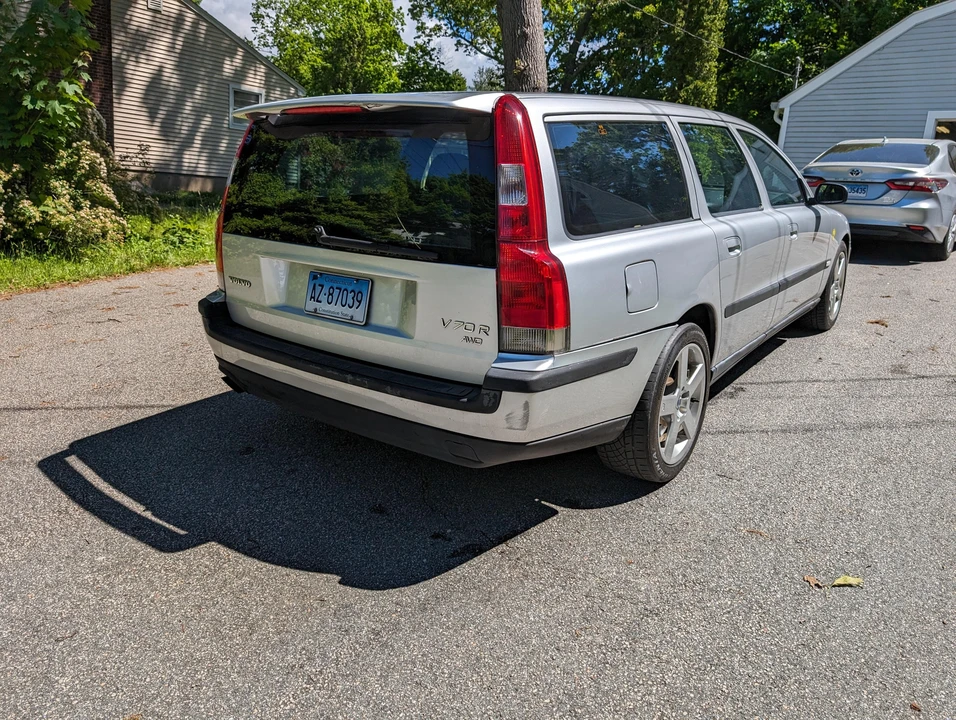 2004 Volvo V70 R 2nd Gen - Image 8 of 31