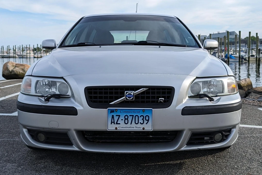 2004 Volvo V70 R 2nd Gen - Image 2 of 31