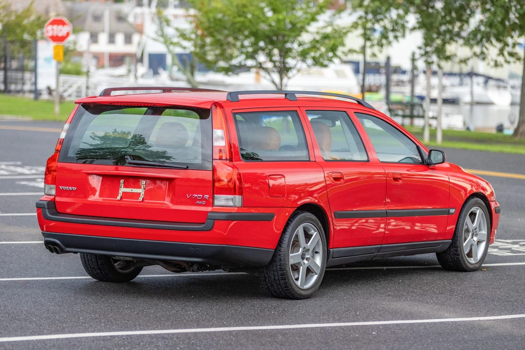 2004 Volvo V70 R 2nd Gen - Image 5 of 31