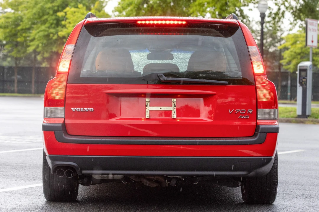 2004 Volvo V70 R 2nd Gen - Image 15 of 31