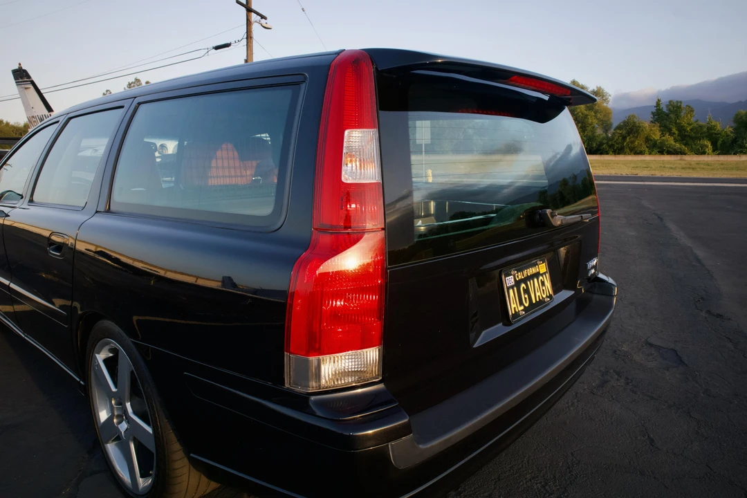 2004 Volvo V70 R 2nd Gen - Image 13 of 31