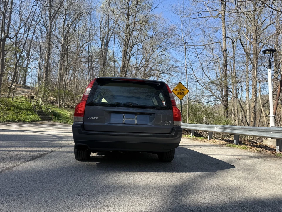 2004 Volvo V70 R 2nd Gen - Image 18 of 21