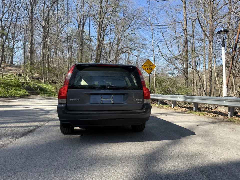 2004 Volvo V70 R 2nd Gen - Image 17 of 21