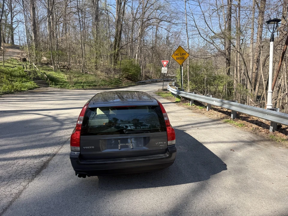 2004 Volvo V70 R 2nd Gen - Image 16 of 21