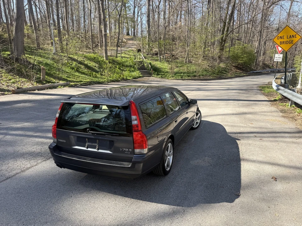 2004 Volvo V70 R 2nd Gen - Image 12 of 21