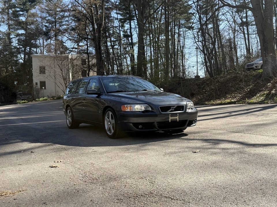 2004 Volvo V70 R 2nd Gen - Image 8 of 21