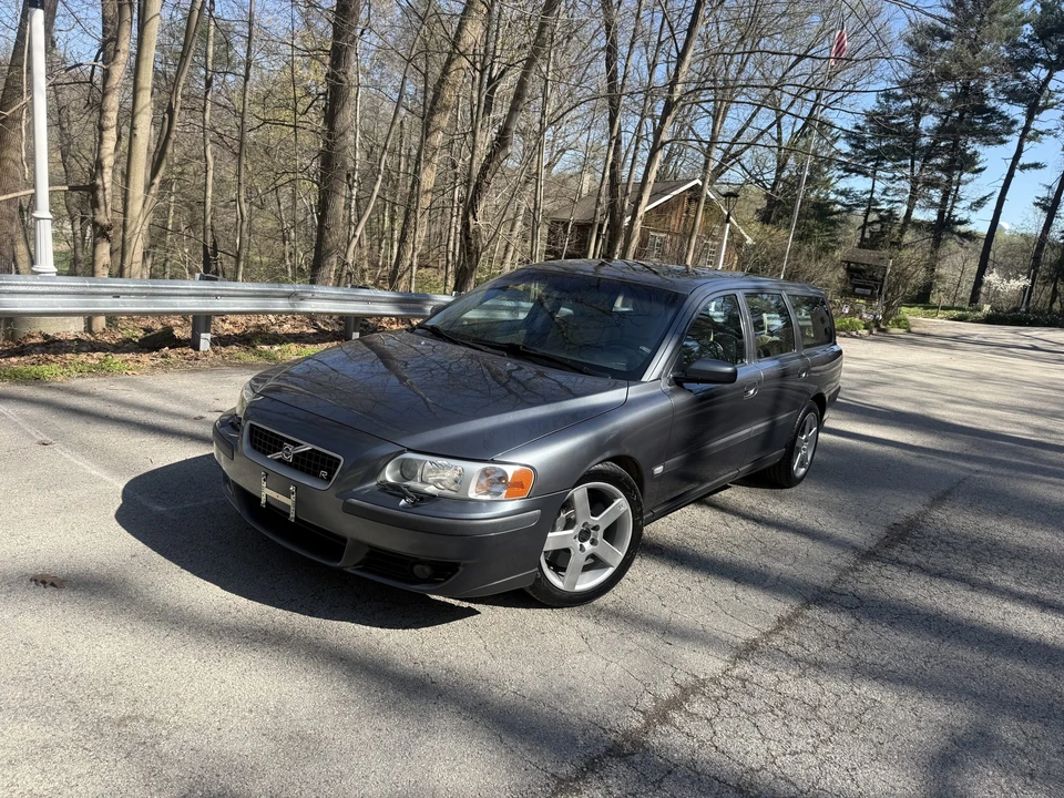 2004 Volvo V70 R 2nd Gen - Image 3 of 21