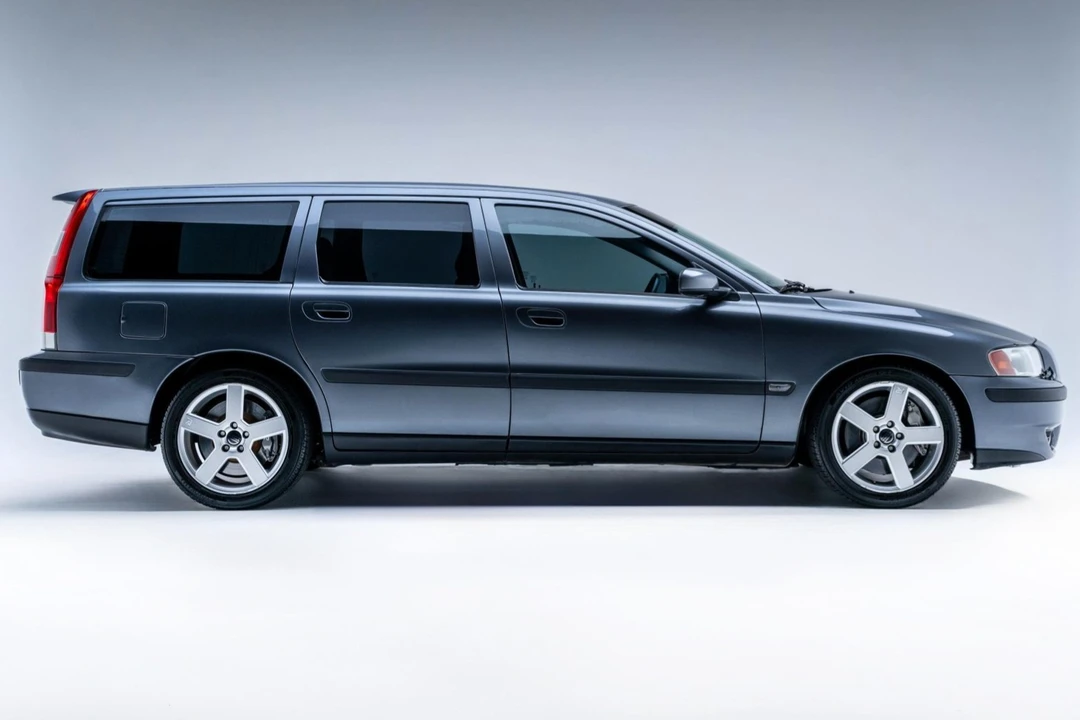 2004 Volvo V70 R 2nd Gen - Image 3 of 7