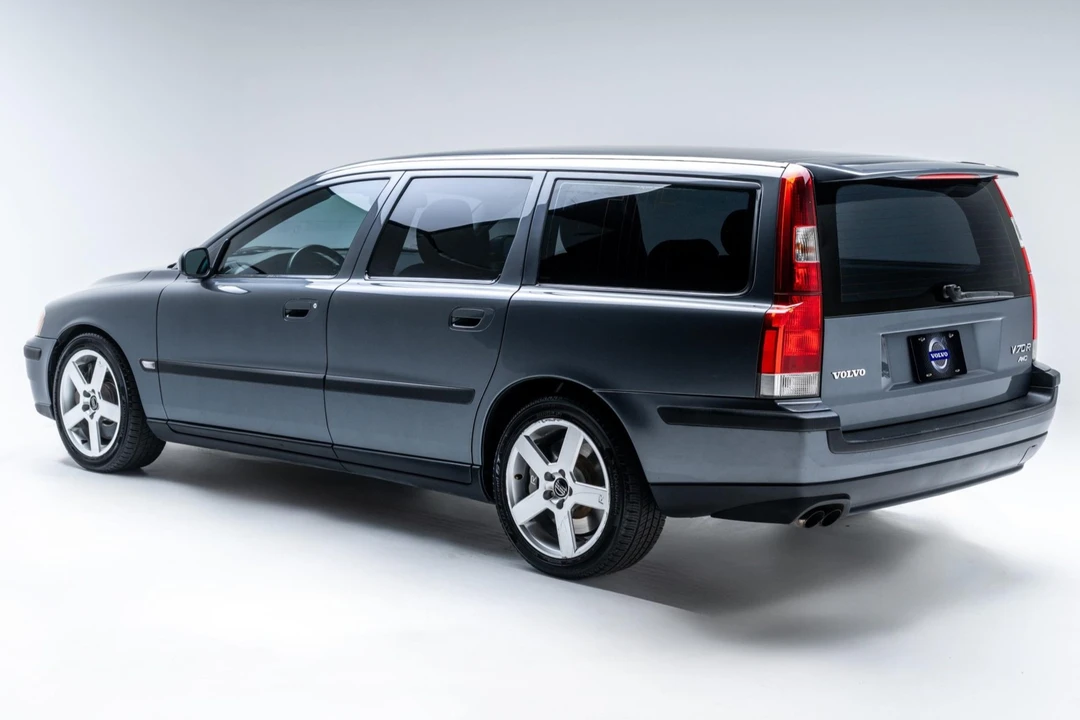2004 Volvo V70 R 2nd Gen - Image 2 of 7