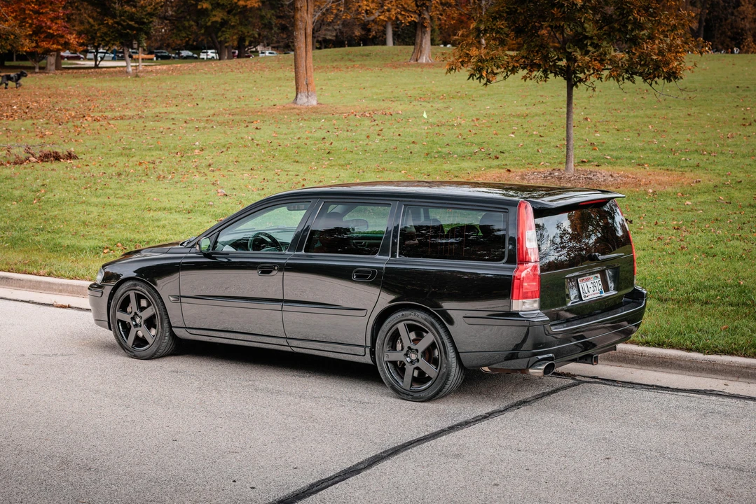 2004 Volvo V70 R 2nd Gen - Image 13 of 21