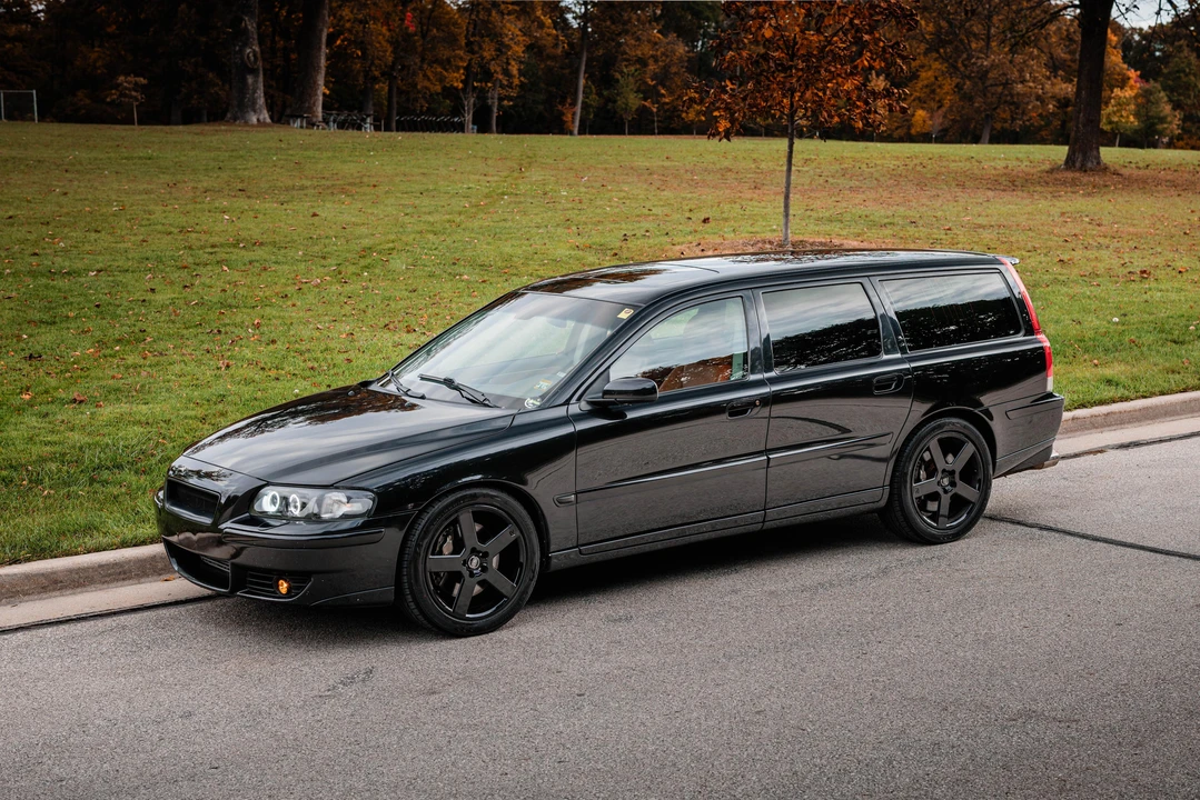 2004 Volvo V70 R 2nd Gen - Image 9 of 21