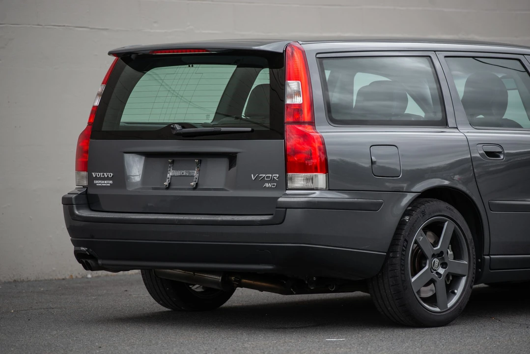 2004 Volvo V70 R 2nd Gen - Image 24 of 31
