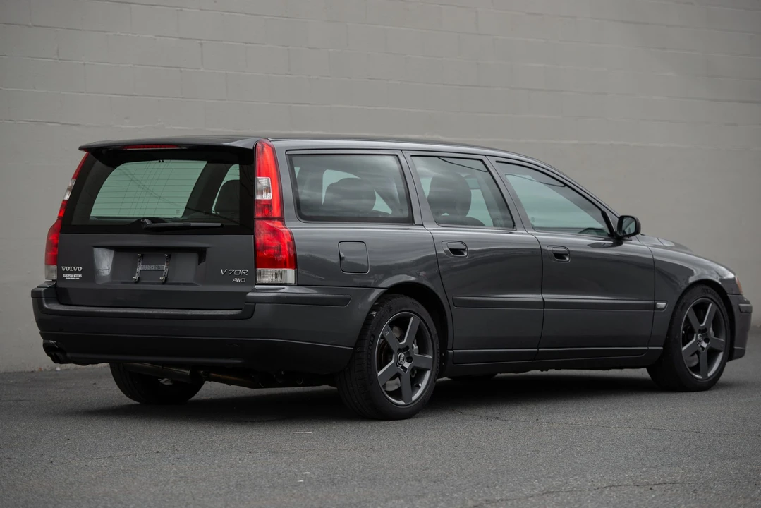 2004 Volvo V70 R 2nd Gen - Image 10 of 31