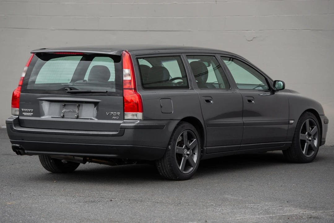 2004 Volvo V70 R 2nd Gen - Image 11 of 31