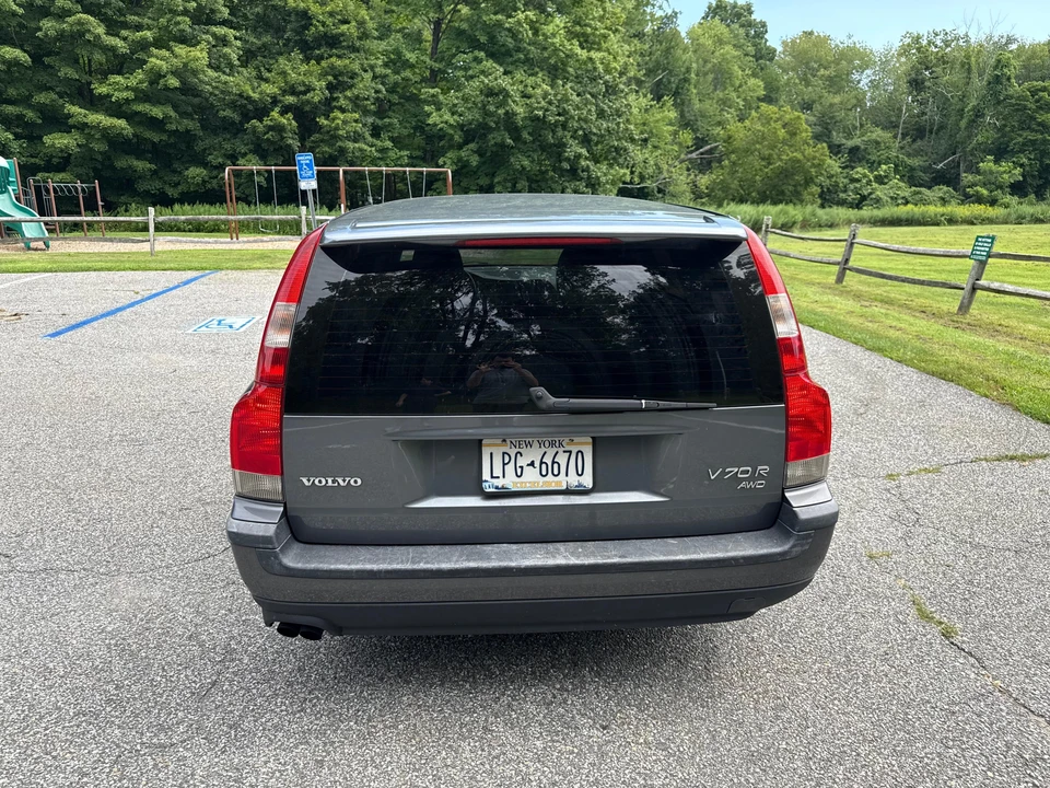 2004 Volvo V70 R 2nd Gen - Image 11 of 31