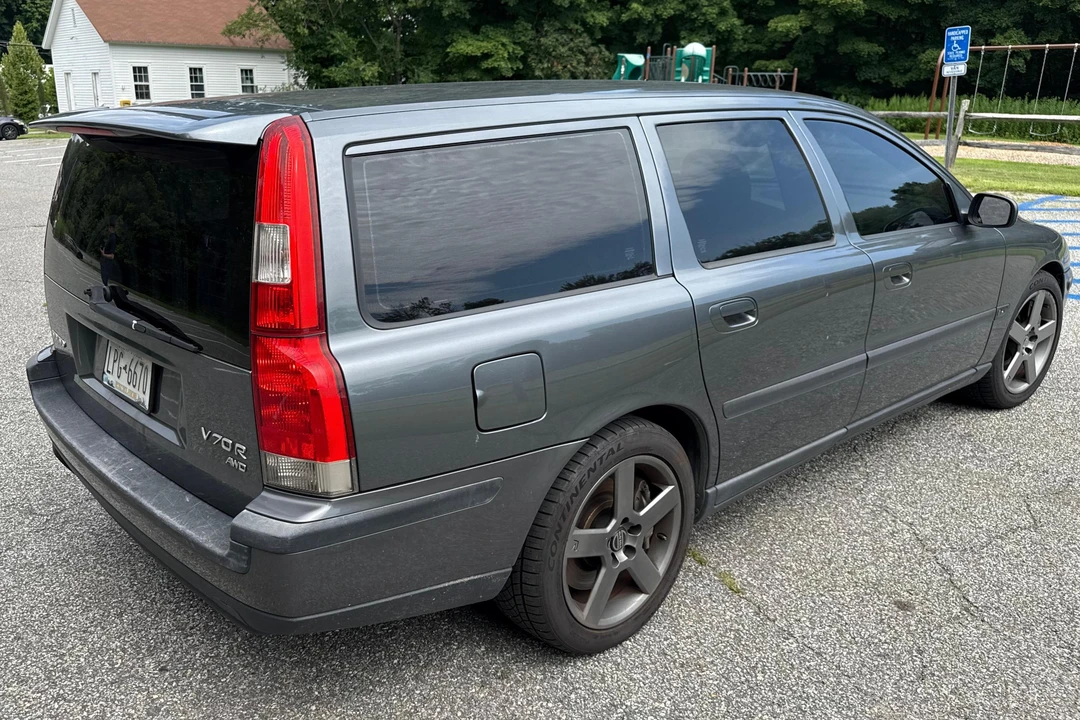 2004 Volvo V70 R 2nd Gen - Image 4 of 31