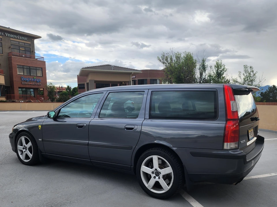2004 Volvo V70 R 2nd Gen - Image 14 of 31