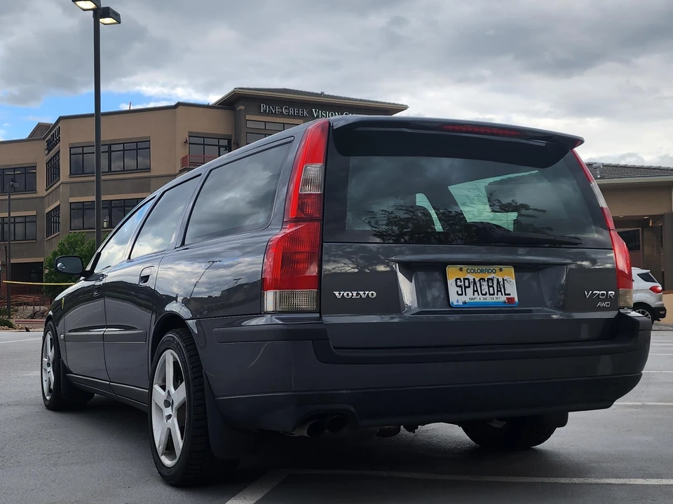 2004 Volvo V70 R 2nd Gen - Image 16 of 31