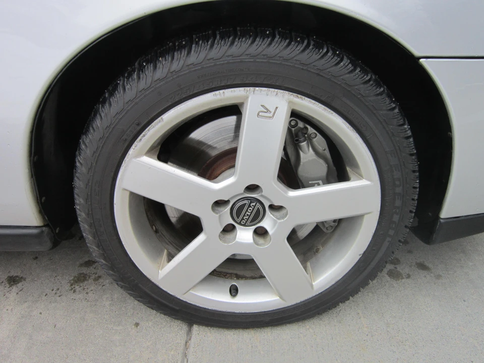 2004 Volvo V70 R 2nd Gen - Image 28 of 31