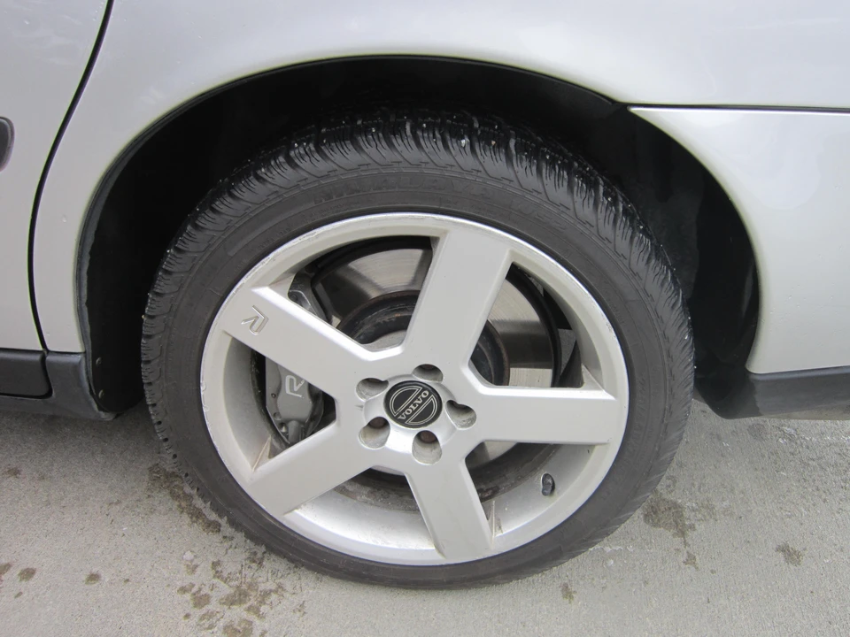 2004 Volvo V70 R 2nd Gen - Image 25 of 31